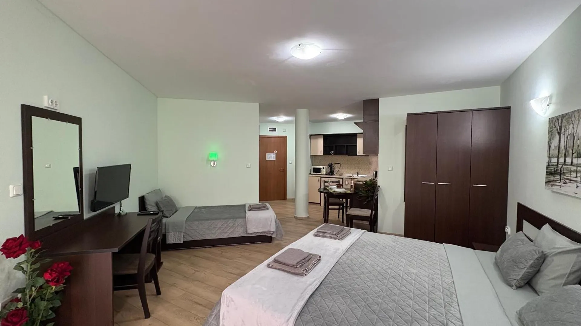 Sun Palace Suites Sunny Beach Apartment